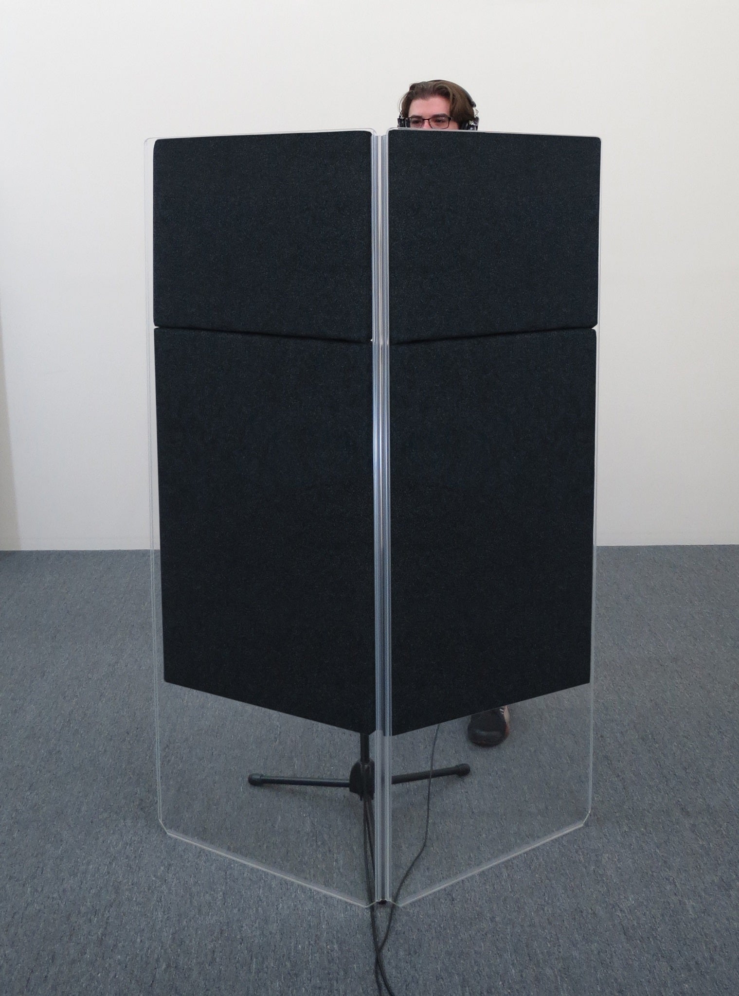 ClearSonic GoboPac 50 allows a singer to be isolated from other sounds