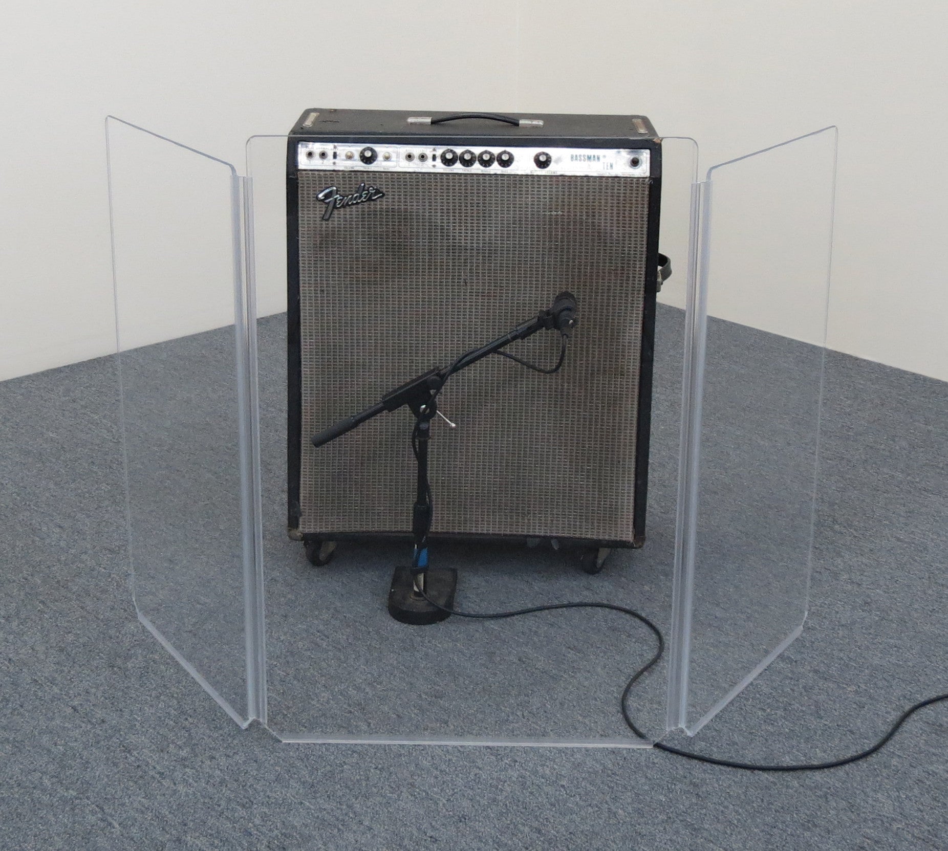 ClearSonic AP32 - AmpPac 32 Portable Amp Shield